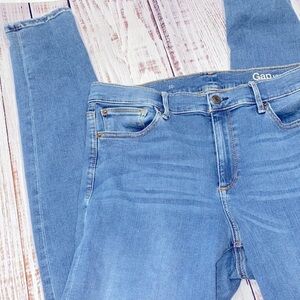GAP jeans size 32 Tall